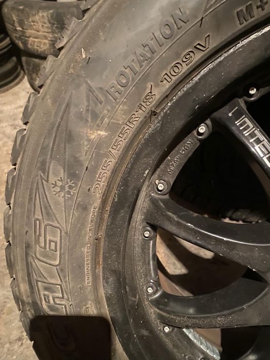 Гуми за МЛ Мерцедес 255/55R18