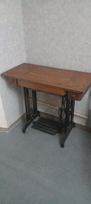 Швейная машинке Подольск  в рабочем состоянии!