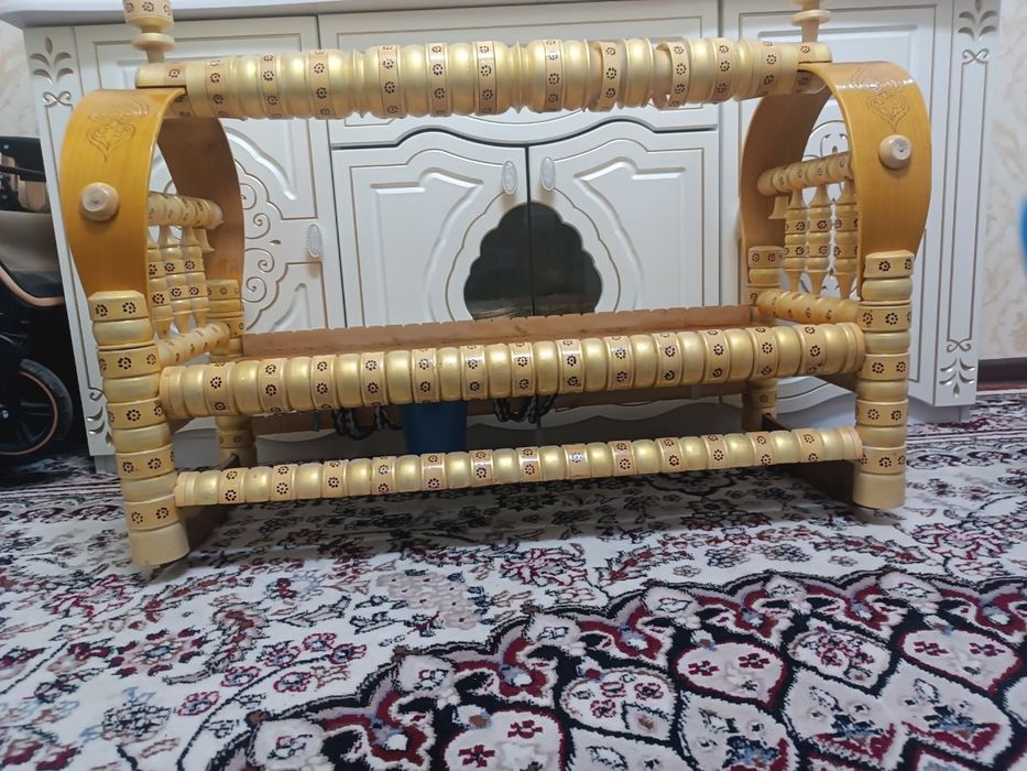 продается бешик бешик сотидади