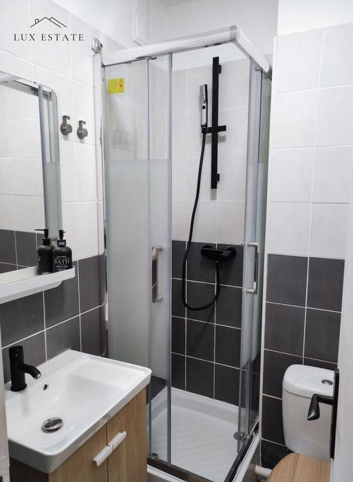 Продава се Двустаен апартамент в София, Дървеница - 67 кв.м за 1986 €/кв.м - Снимка #1