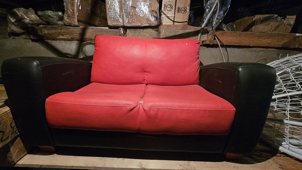 Продам маленьки диванчик