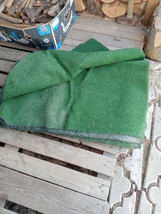 Donez mocheta de gradina