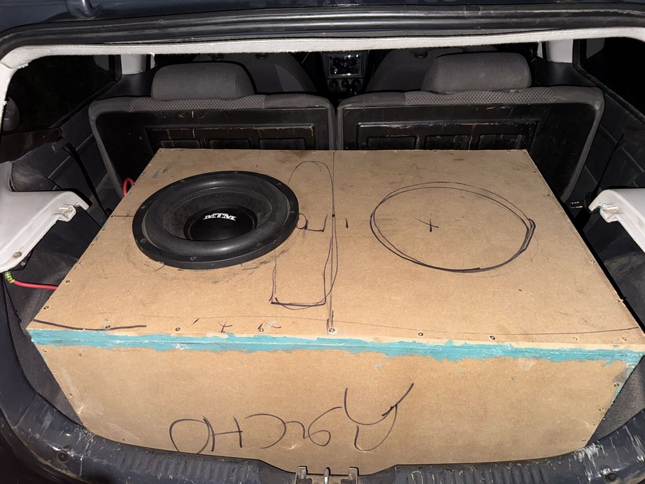 MTM Audio 2-Series W212D2 v2 и улсилвател Deaf Bonce Apocalypse ATOM 2000.1 PRO 1