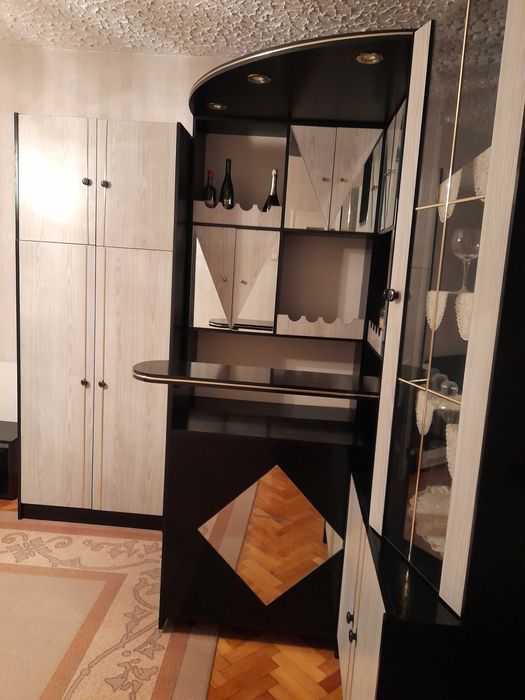 Продавам ъглова холна сеция