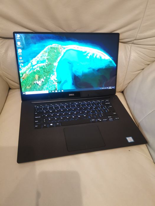Dell xps 15 9550 core I7 display Touchscreen 4 K, video dedicat, ssd  m2
