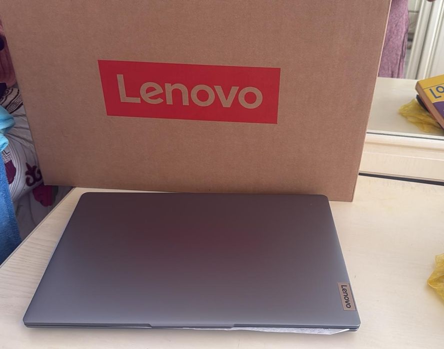 Ноутбук Lenovo IdeaPad Slim 3 15 AMN8
