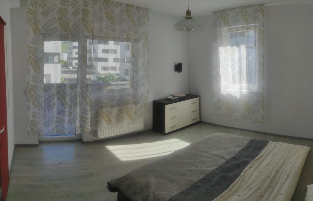 Apartament de închiriat