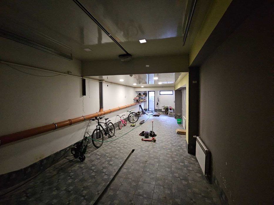 Продается собственный трехуровневый кирпичный дом