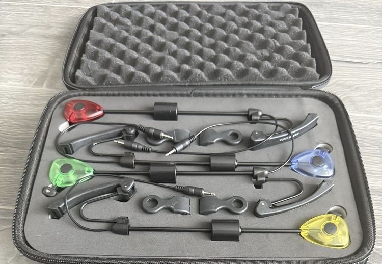 Set 4 avertizori + statie Wind Blade D5-W plus 4 Swingheri cu penar