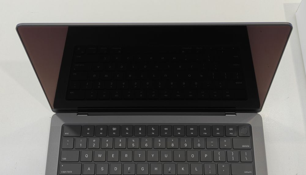 MacBook Pro 14 M4PRO 24/1TB новый