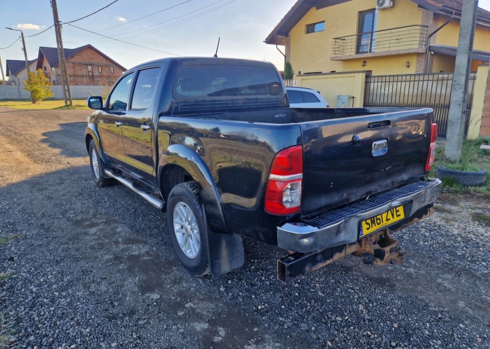 Dezmembrez Toyota Hilux Invincible 3.0 Automat 1KD-FTV 2012-2015