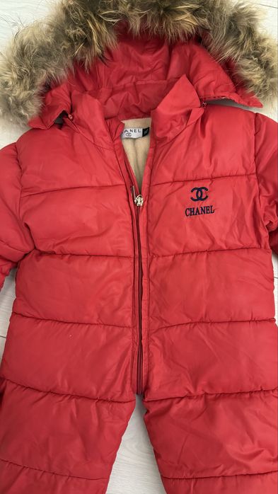 Продам куртку для малышей