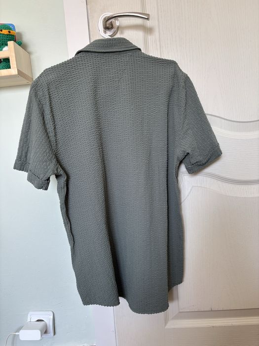 Маслено зелена мъжка риза