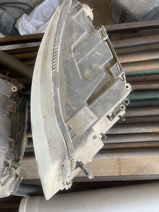 Фары на Ауди С6 2008