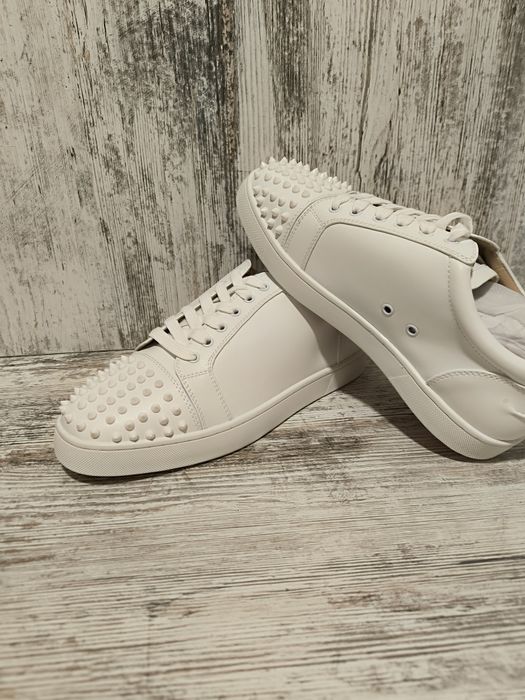 !!!Намаление!!! Christian Louboutin Junior Spikes (бяла кожа)