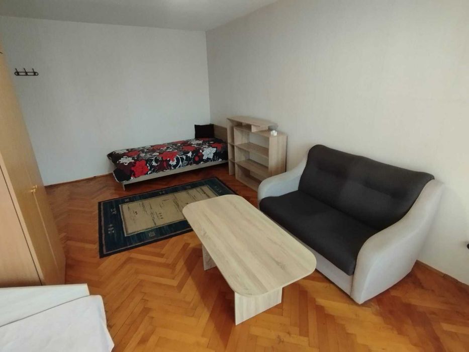 Дава се под наем Двустаен апартамент в Варна, Левски - 60 кв.м за 438.6 € - Снимка #3