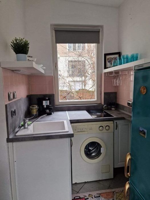 Дава се под наем Тристаен апартамент в София, Център - 55 кв.м за 650 € - Снимка #2