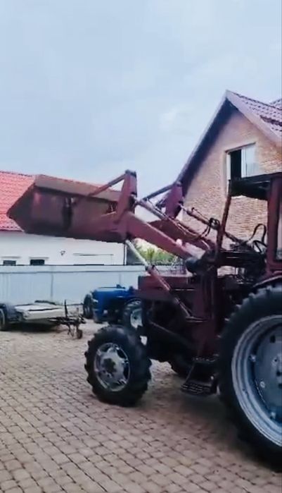 PACHET!Tractor Belarus 4x4 +Încărcător frontal,Cupă - RECONDITIONAT TOTAL + Platformă 2 Axe + Plug 2 brazdare