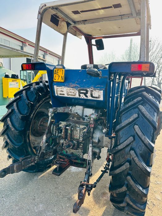 Ebro 85 cai DT, motor 4 pistoane perkins