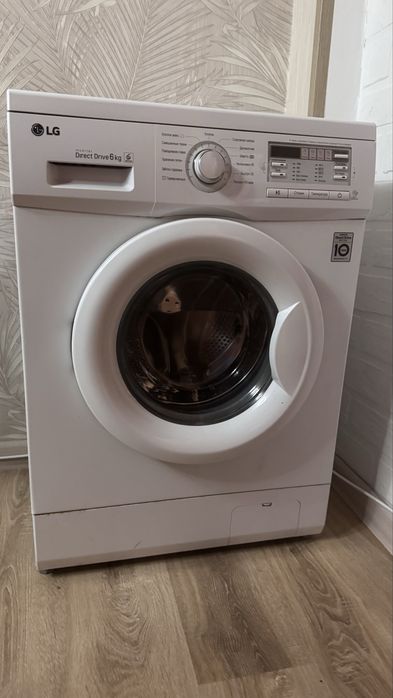Стиральная машина LG F1088ND 6 кг Direct Drive, отличное состояние