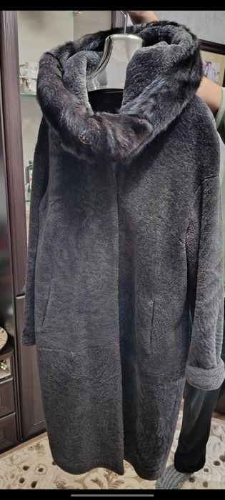 Продам шуба мутон воротник норка