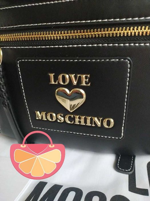 LOVE MOSCHINO – Дамска кожена раница "BLACK & GOLD" нова с етикети