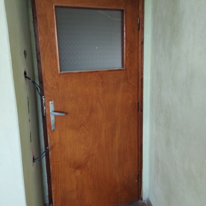 Врати интериорни и входна