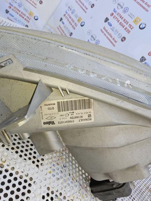 Far Opel Vivaro 2001-2013 faruri stanga dreapta Renault Trafic 2001-2013