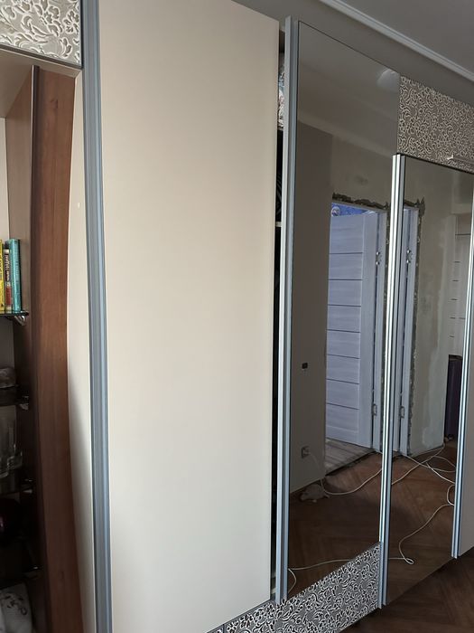 Продам шкафы 6 метров