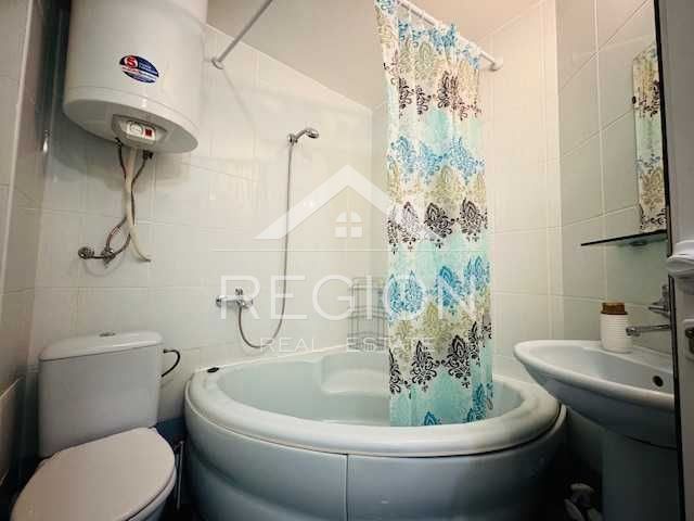 Дава се под наем Двустаен апартамент в Варна, Бриз - 68 кв.м за 648.21 € - Снимка #11