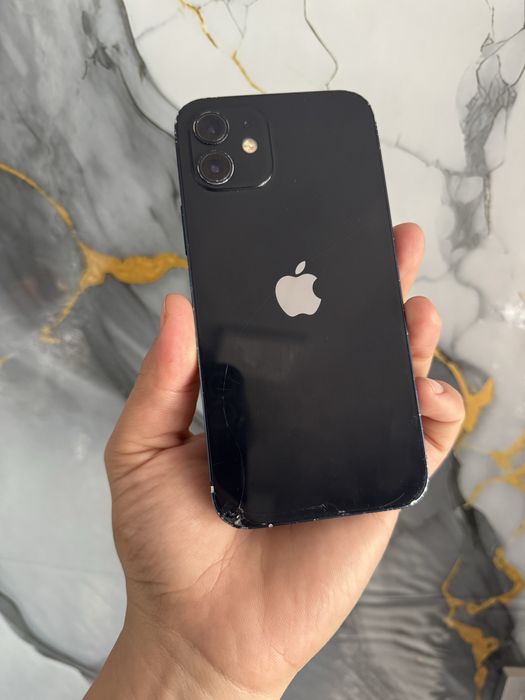 Продам iphone 12 64 гб