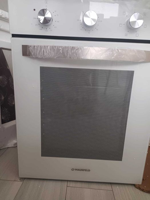 Духовой шкаф Maunfeld EOEC516W