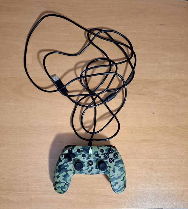 Жичен контролер Spartan Gear Oplon (Камуфлаж) за PC / PS3