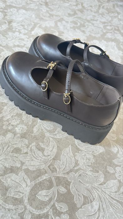 Продам туфли. Новые. 38 размер.