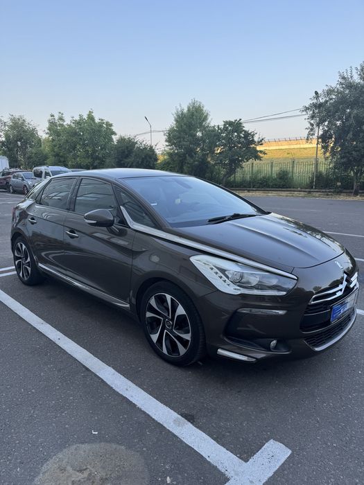 DS AUTOMOBILES DS 5