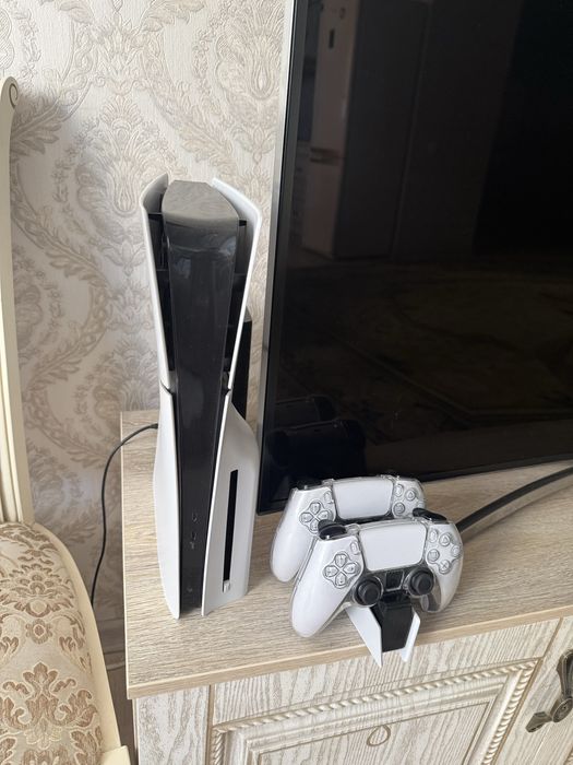PS5 продам новый