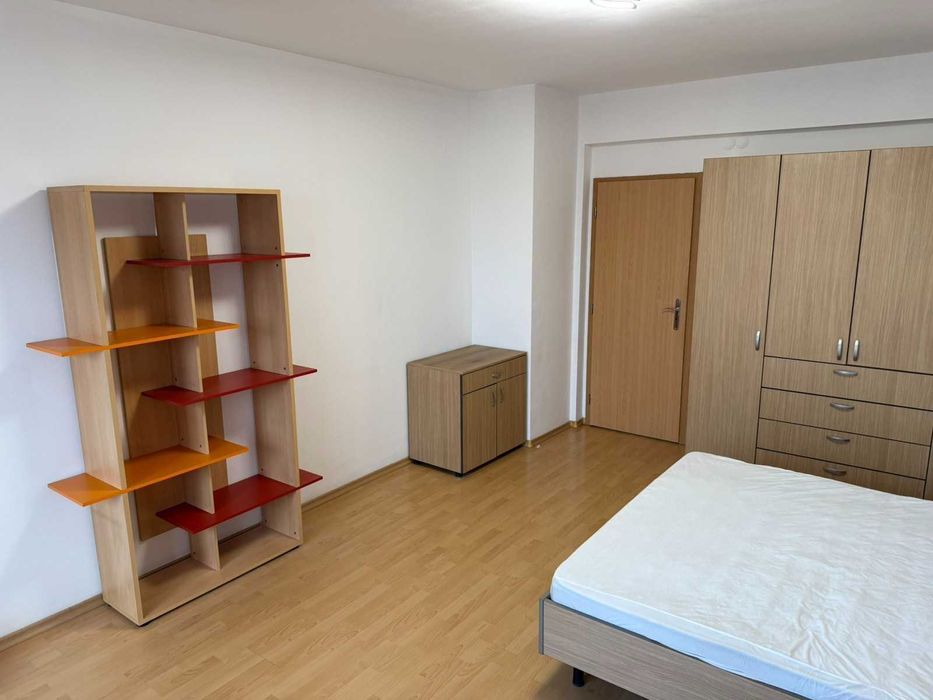 Тристаен апартамент под наем Хаджи Димитър