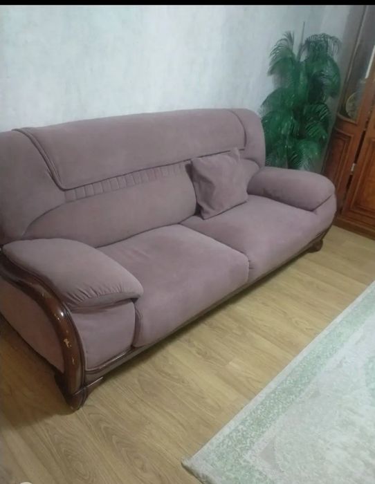 Продам диван в отличном состоянии