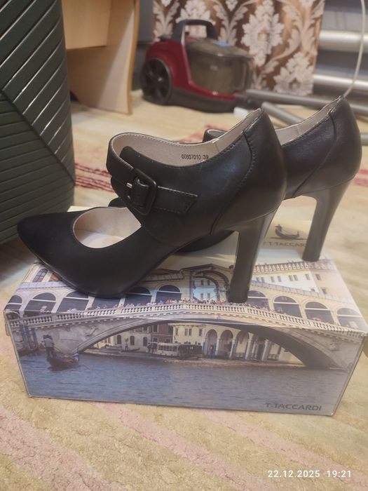 Кожаные туфли срочно!!!