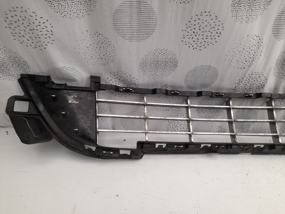 Грил решетка въздухобрана Peugeot 207 2011/16г