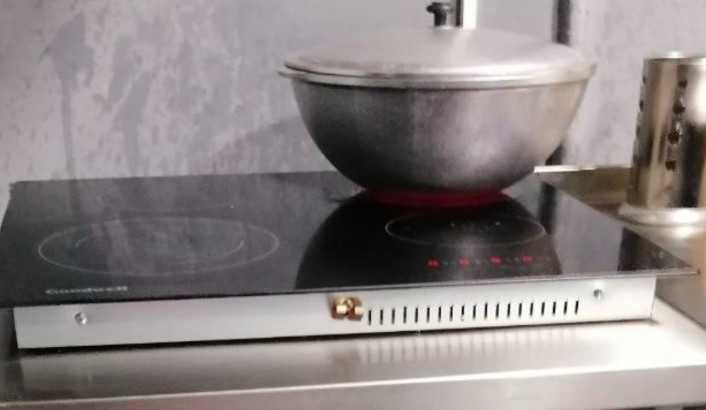 Казаны разные -6л, 8л, Кукмара 10л; казан Вок