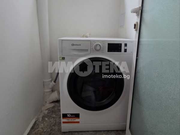 Дава се под наем Тристаен апартамент в София, Център - 110 кв.м за 698.19 € - Снимка #9