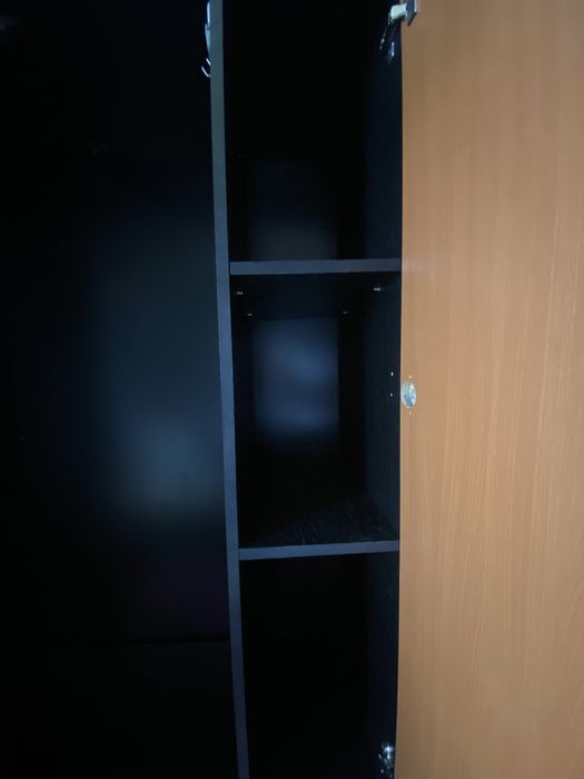 Продам шкаф срочно