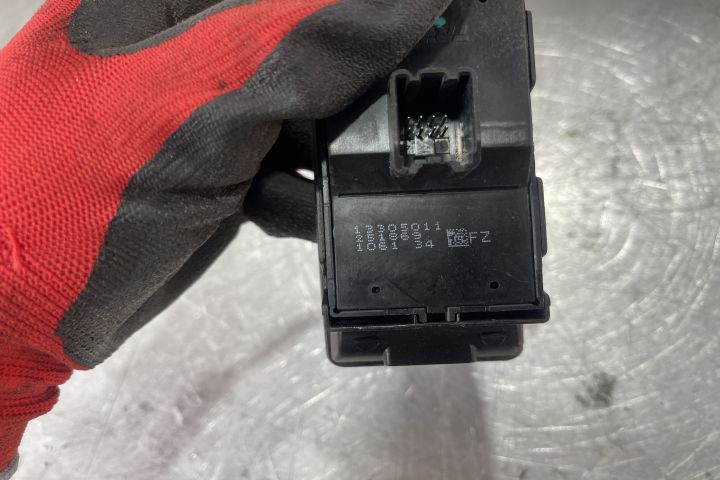 Butoane geam sofer 13305011 Opel Insignia A