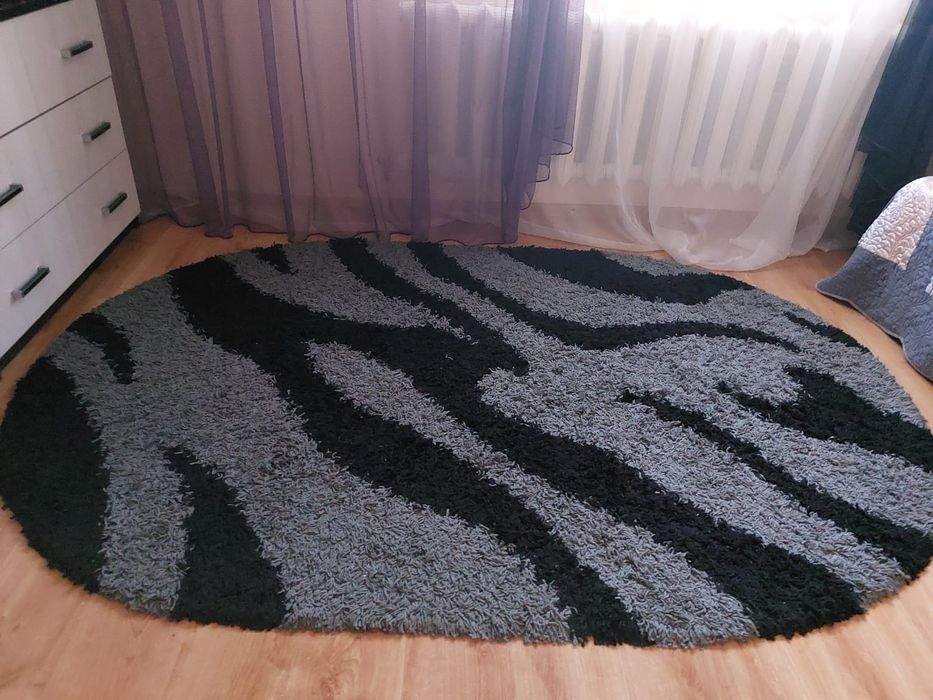 Продам ковёр в хорошем состоянии