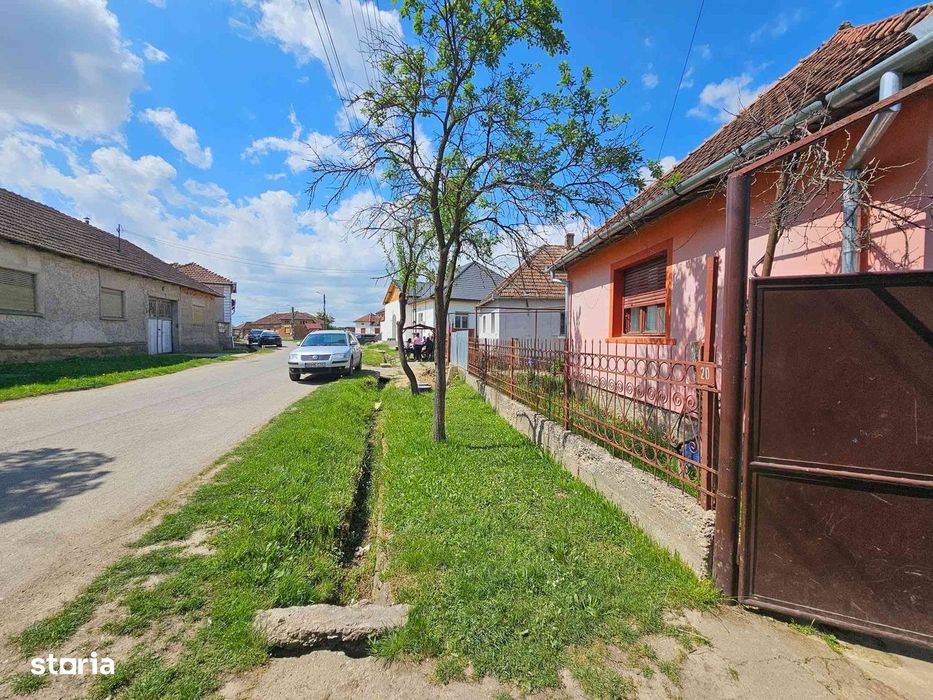 Casa de vanzare sat Rogoz