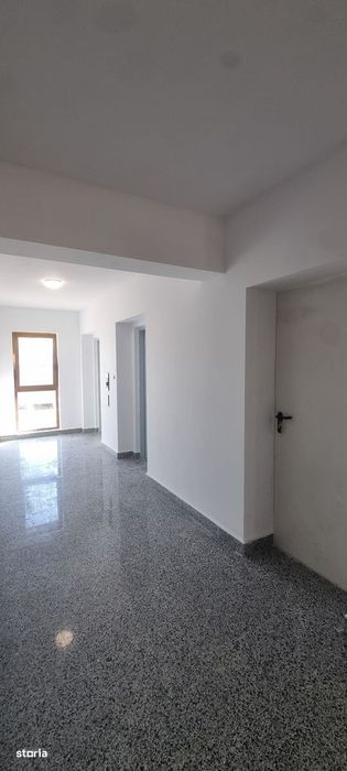 Apartament 4 camere finalizat cu terasa, Cartierul Solar, Metalurgiei
