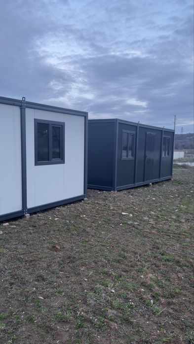 Контейнери 300/700  Контейнери / Фургон по порьчка