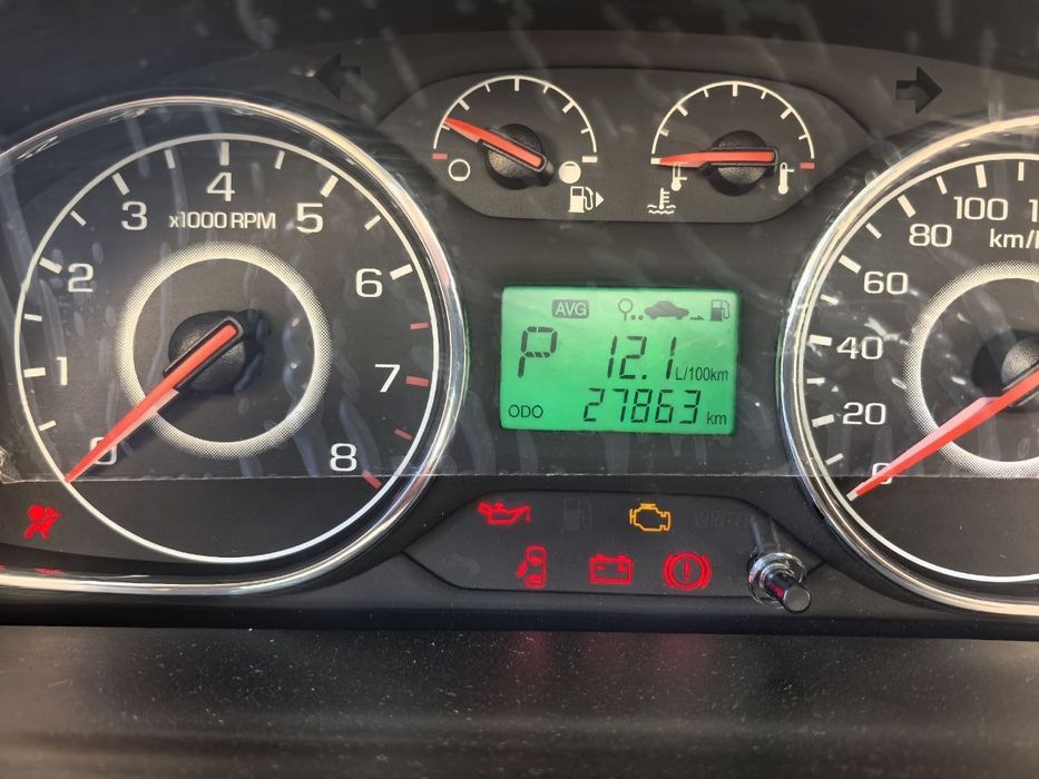 Продается gentra 2023 год , пробег 28000 , автомат