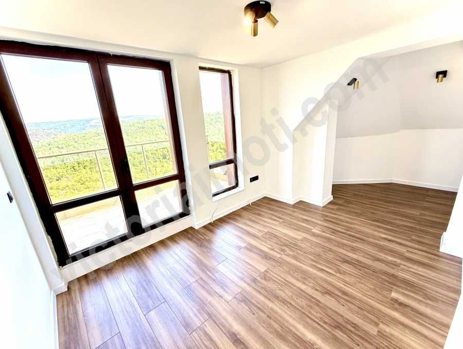Продава се Мезонет в Велико Търново, Център - 222 кв.м за 946 €/кв.м - Снимка #5